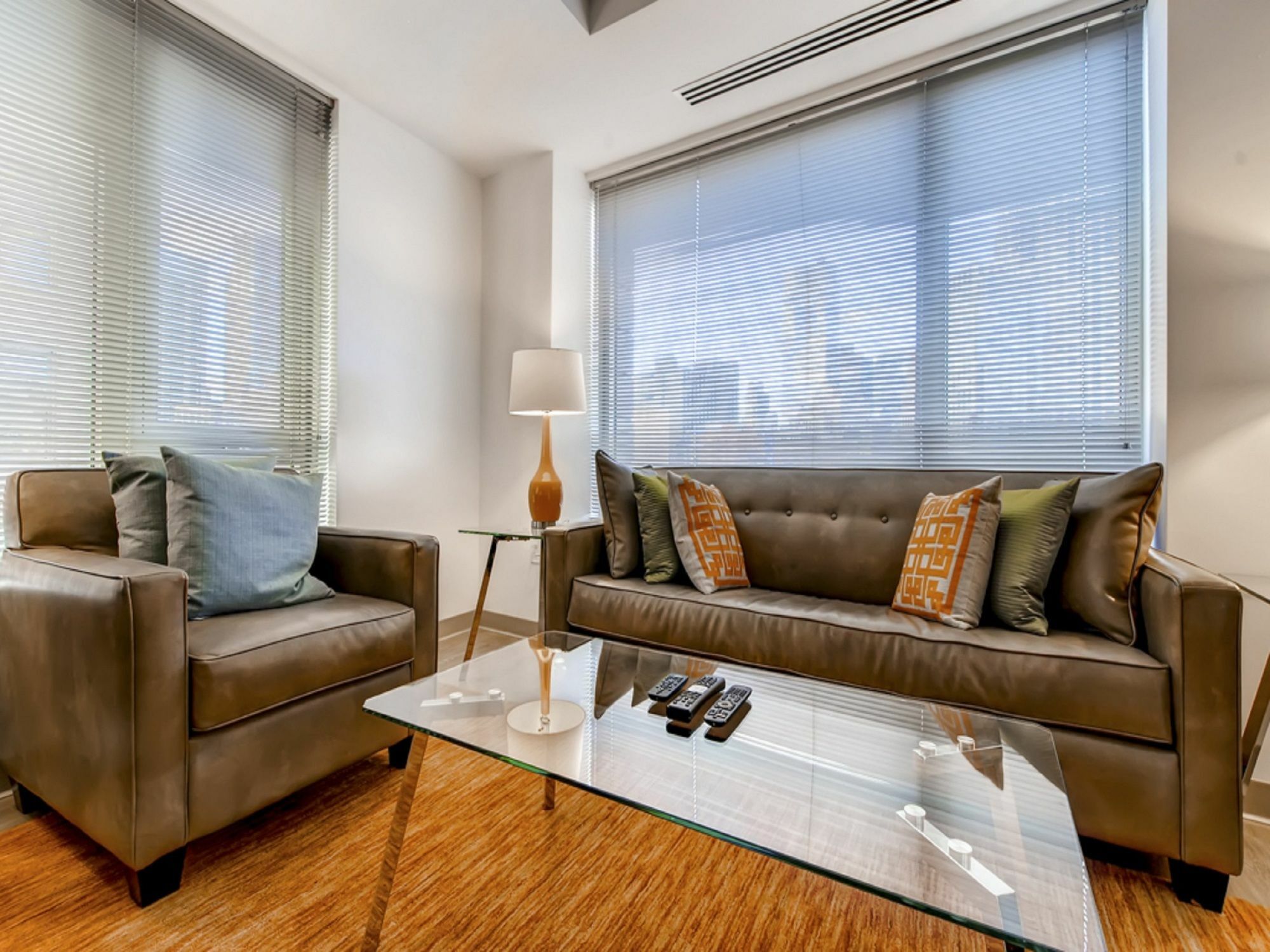 Global Luxury Suites At The Commonwealth 보스톤 외부 사진